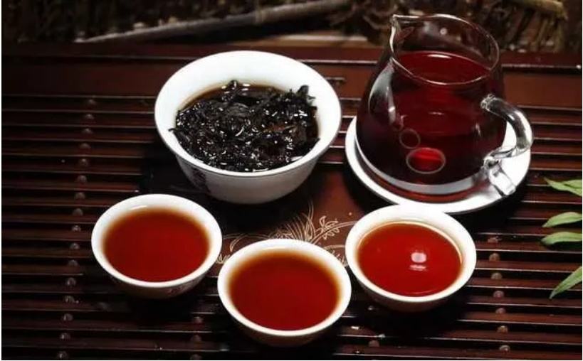 黑茶飲用有哪些禁忌？犯了禁忌黑茶有什么功效？